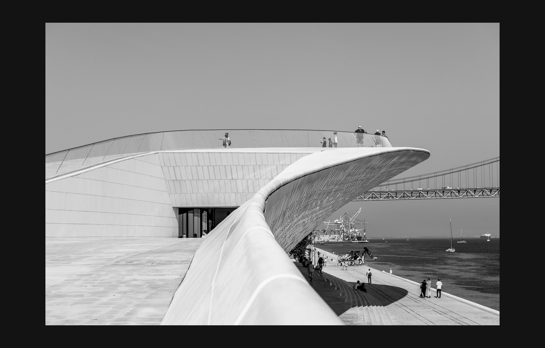 Curving contemporary architecture